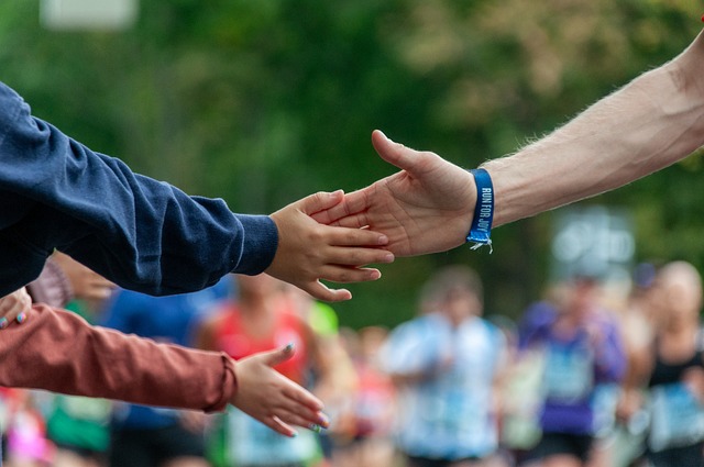 hands, marathon, gesture